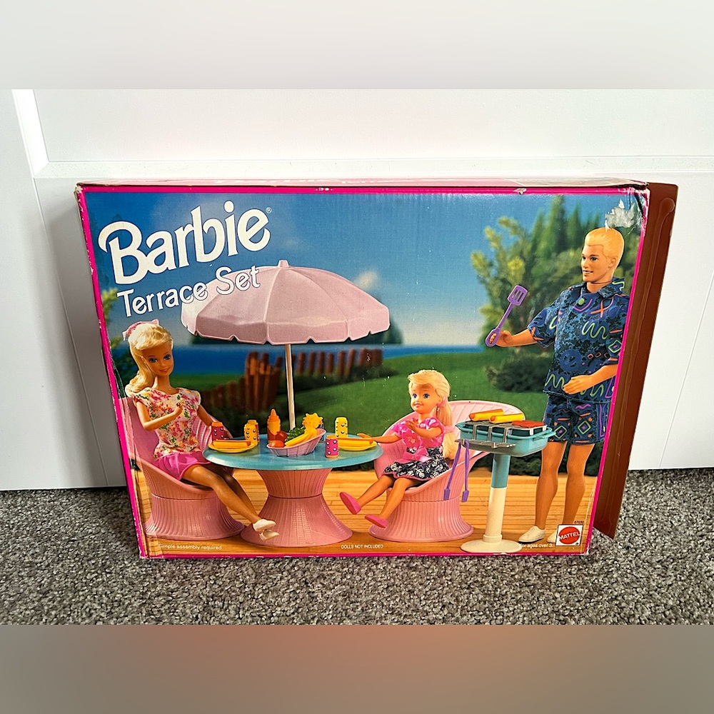 Vintage Mattel Barbie 1994 Terrace Set opened box
